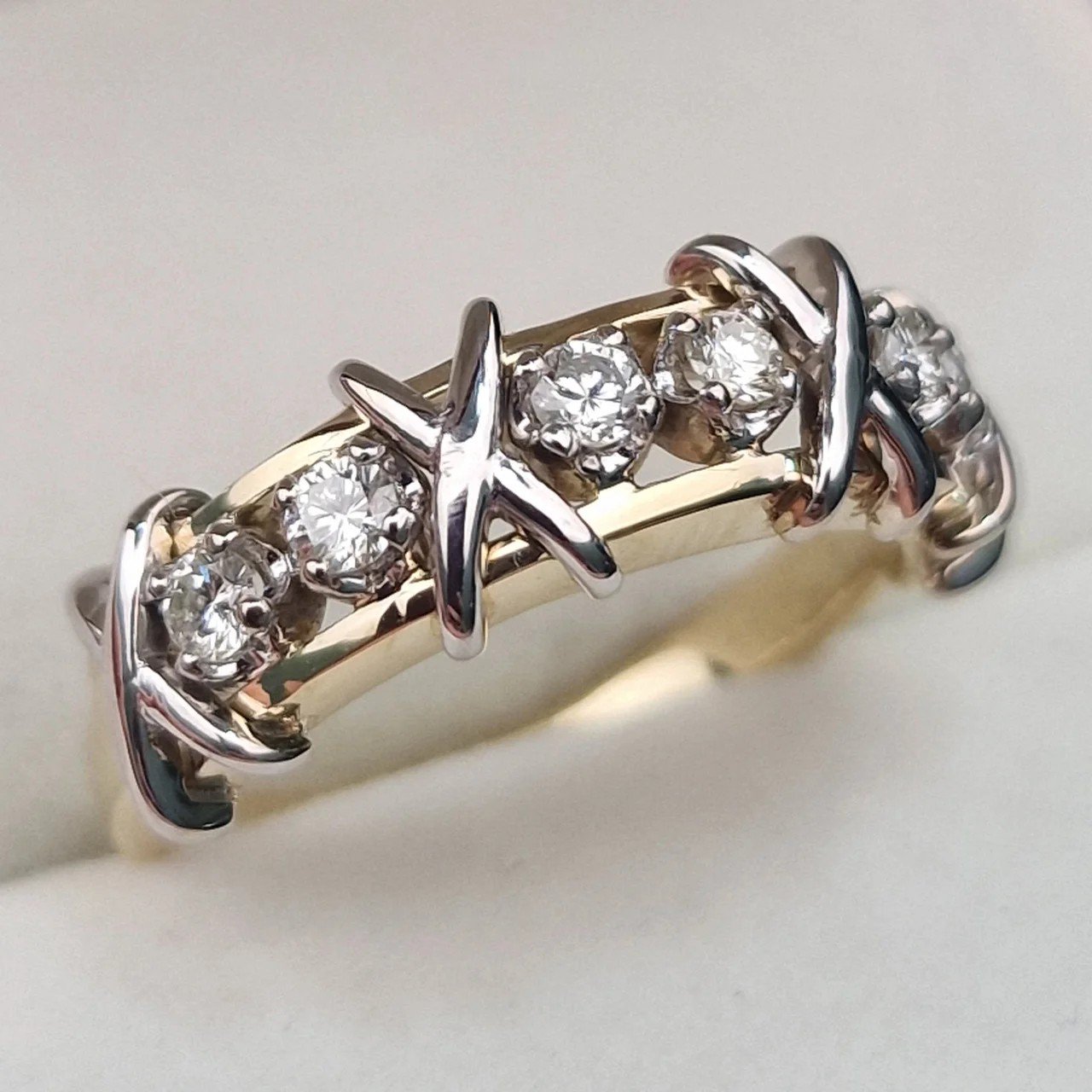Кольцо Deimantas 110697829 18,5р 5,34гр 0,37ct. купить,NaN