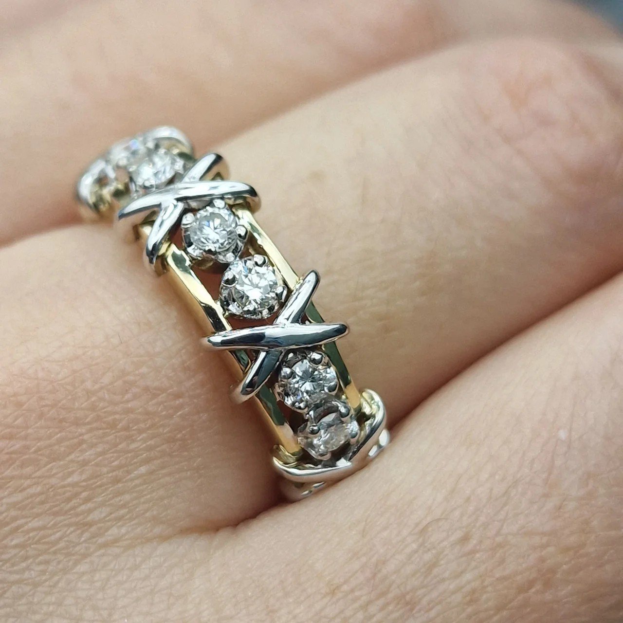 Кольцо Deimantas 110697829 18,5р 5,34гр 0,37ct. купить,NaN