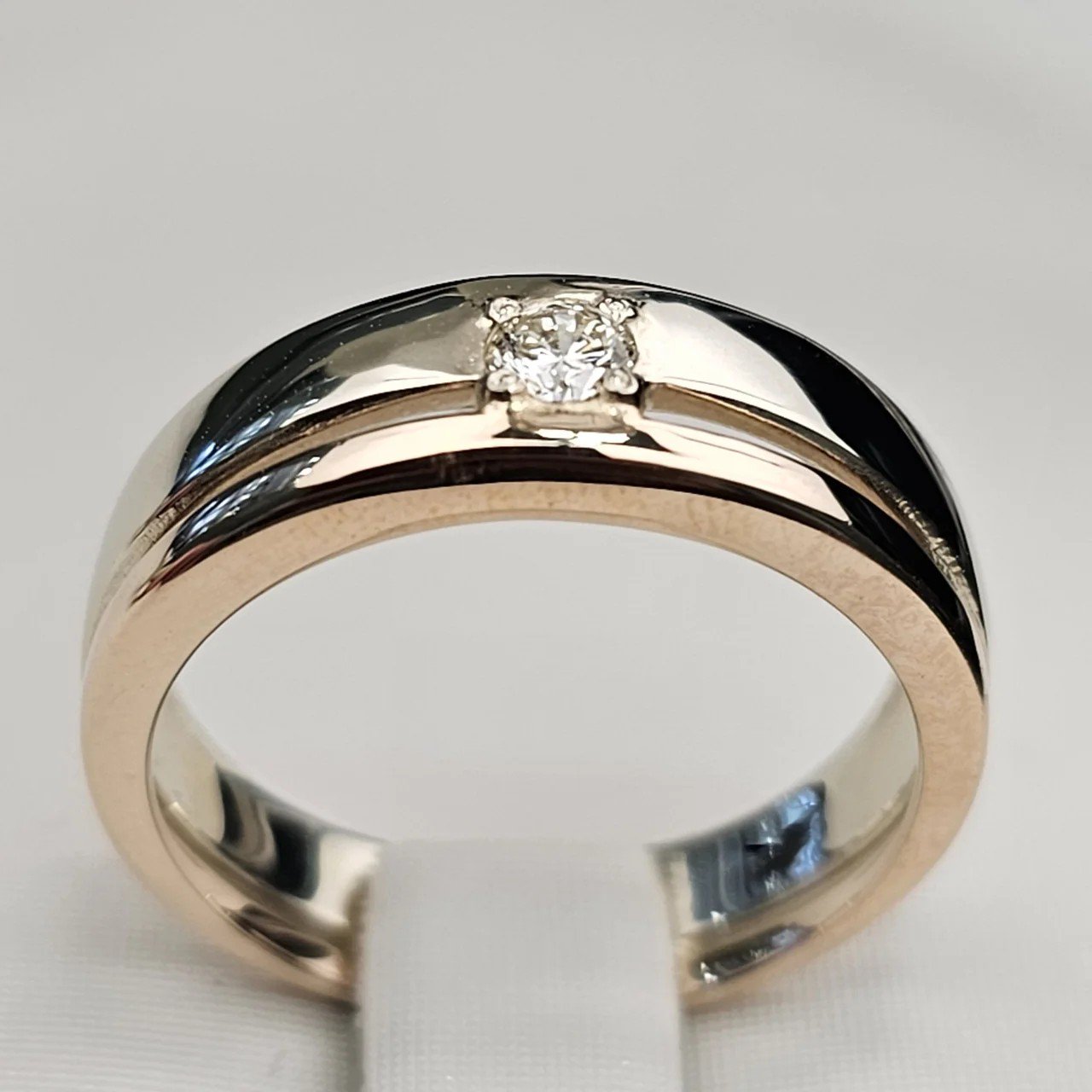 Кольцо Deimantas 110685306 16,5р 3,85гр 0,104ct. купить,NaN