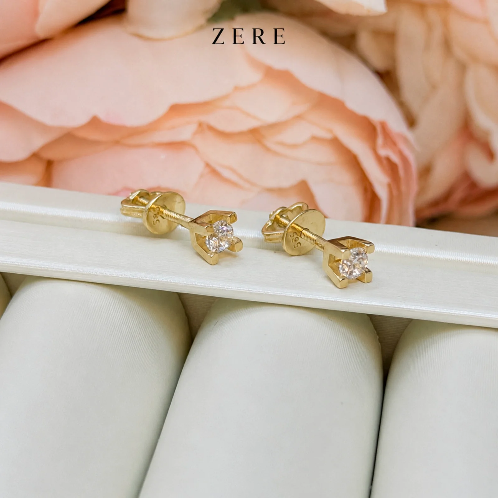 Серьги Zere ZR080534 золото 1.02гр купить,92400
