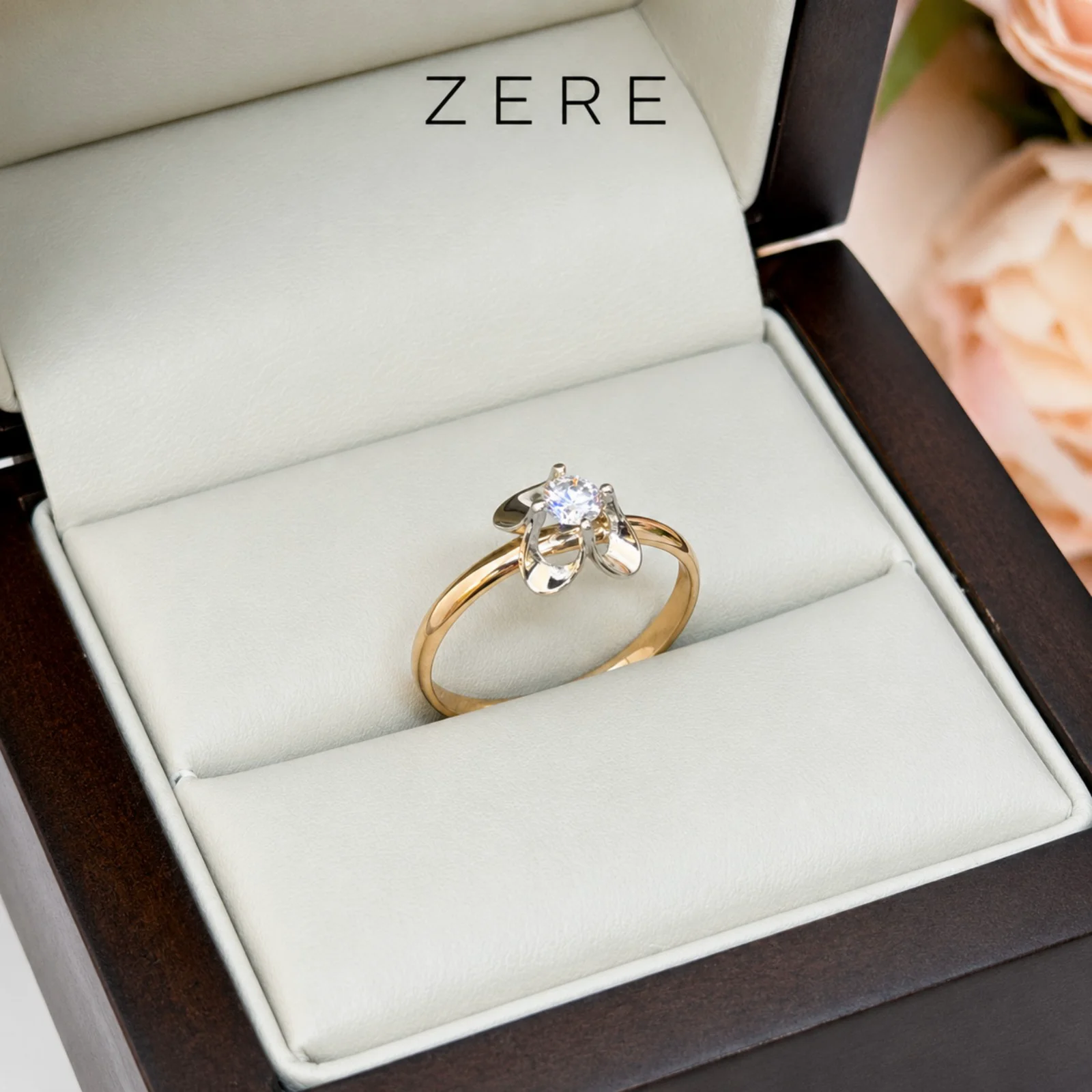 Кольцо Zere ZR080527 золото 16р 0.75гр купить,67500