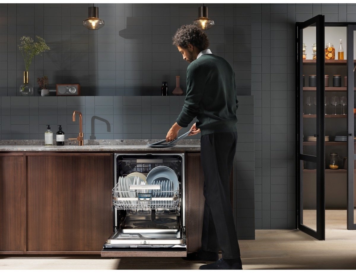 Посудомоечная машина Electrolux KECB 7310L белый купить,0