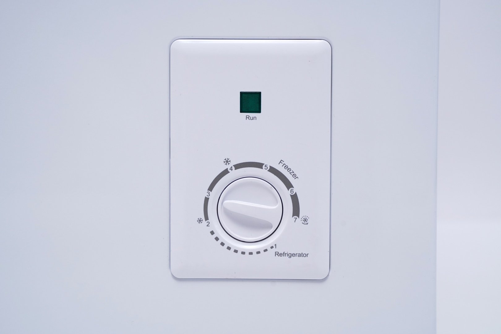Морозильник Leadbros BC/BD-160 160 л белый купить,0
