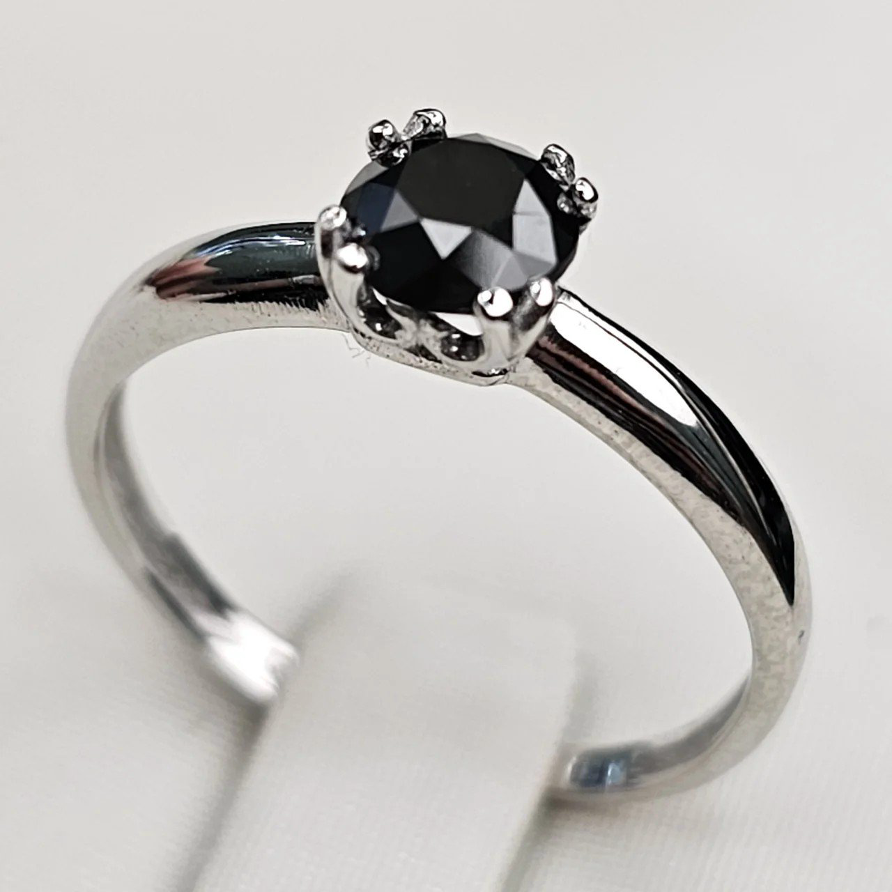 Кольцо Deimantas 110685079 16,5р 1,5гр 0,67ct. купить,NaN