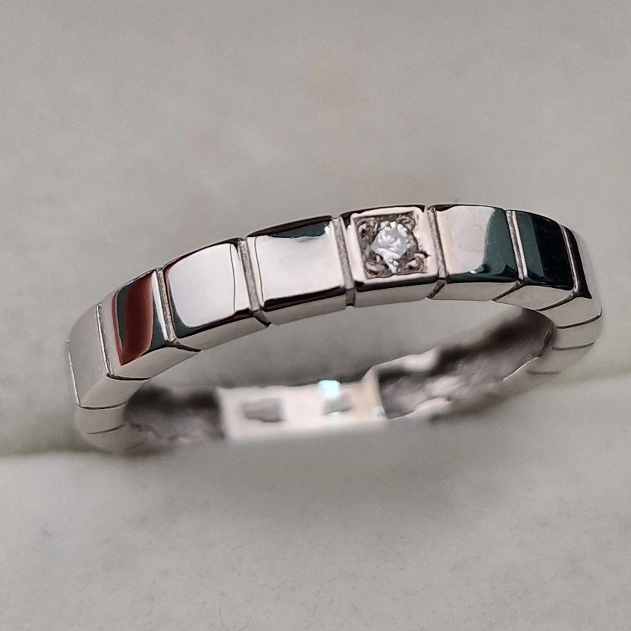 Кольцо Deimantas 110697447 17р 2,98гр 0,023ct. купить,NaN