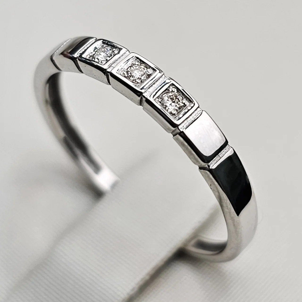 Кольцо Deimantas 110685447 17р 1,32гр 0,041ct. купить,NaN