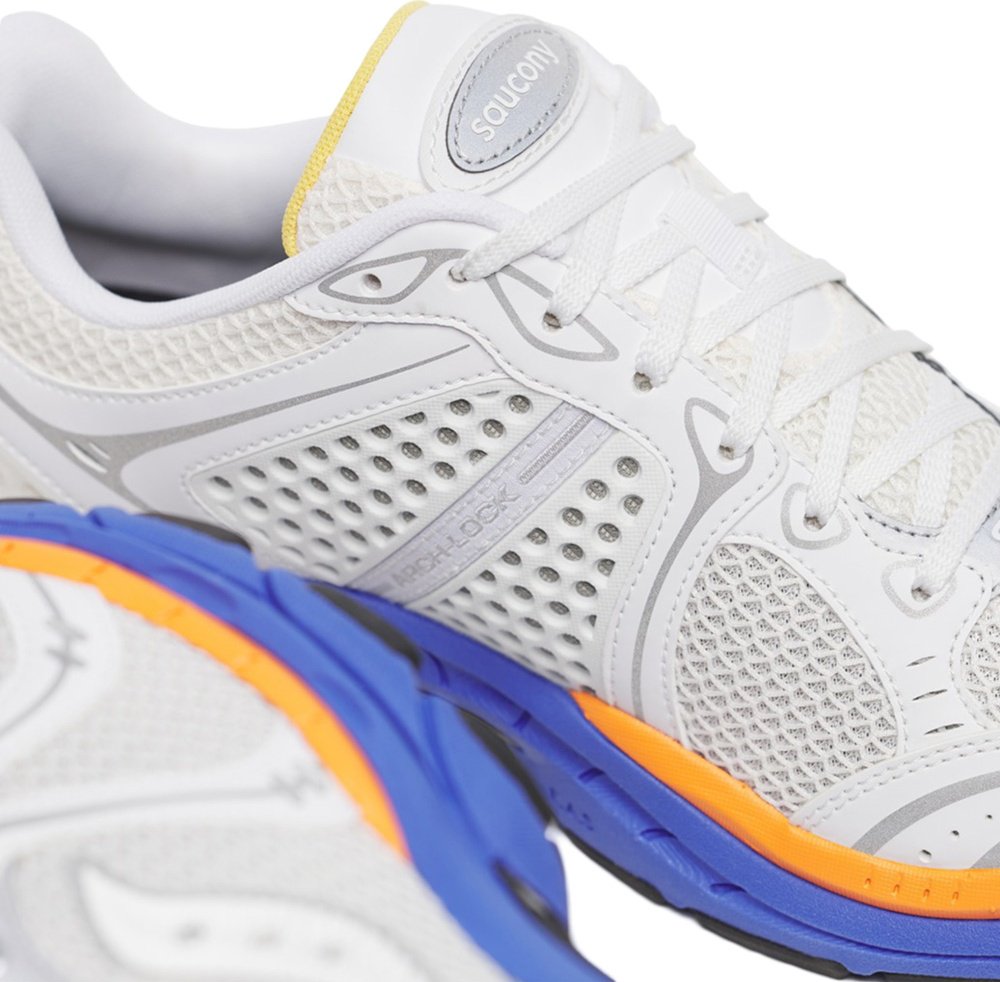 Кроссовки Saucony Progrid Triumph 4 белый купить,0