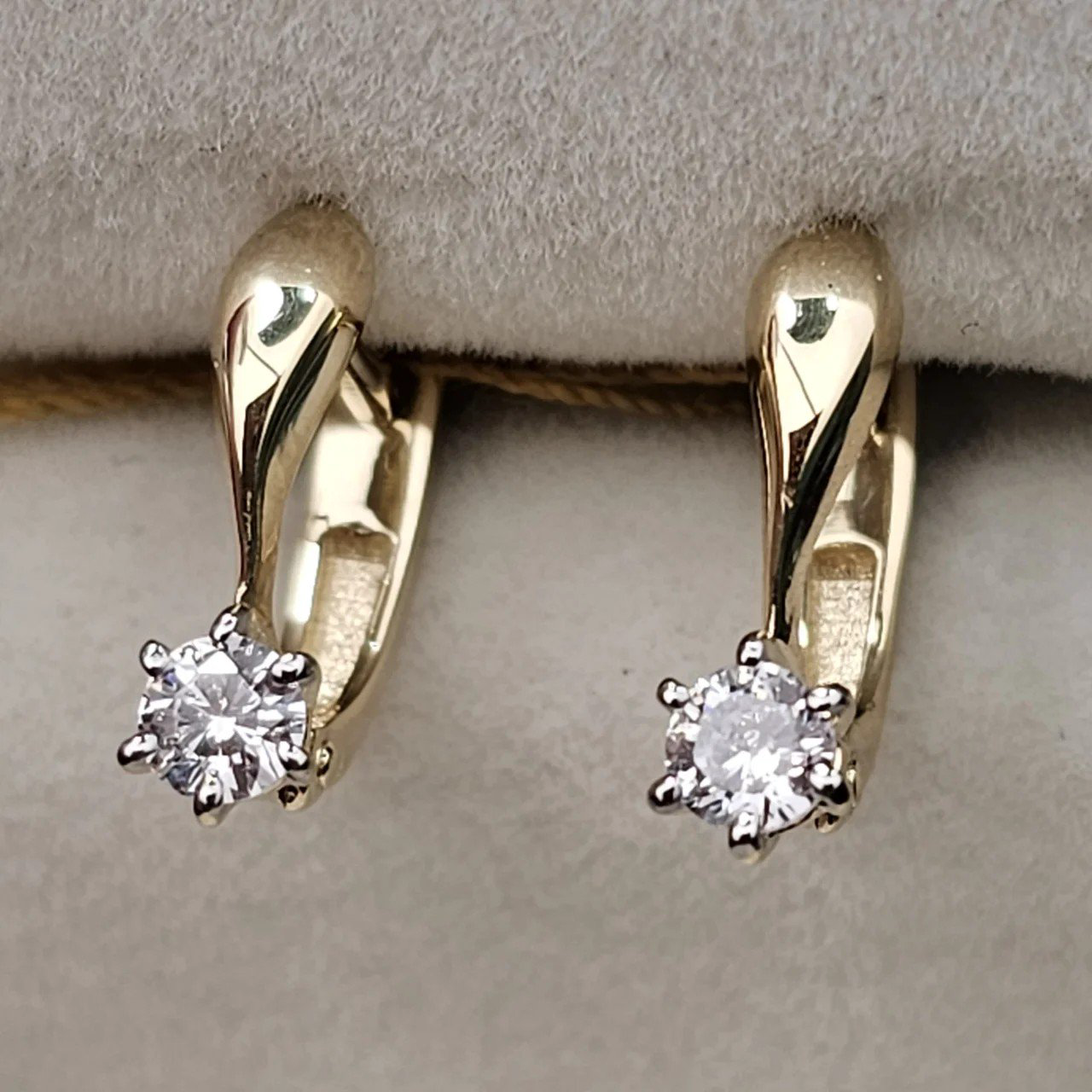 Серьги Deimantas 110524070 1,79гр. купить,NaN