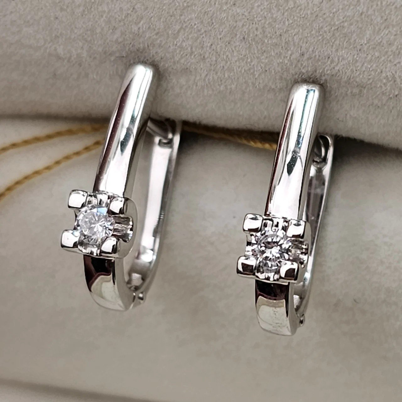 Серьги Deimantas 110527407 2,82гр. купить,NaN