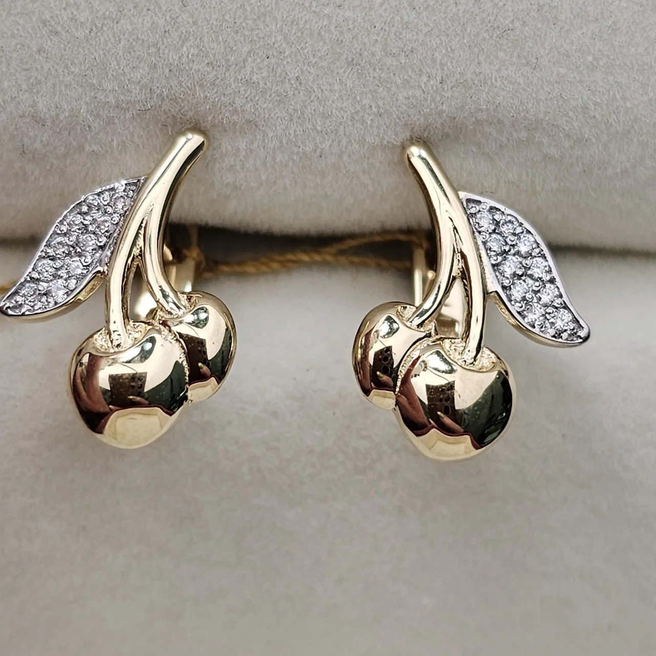Серьги Deimantas 110523883 2,74гр. купить,NaN