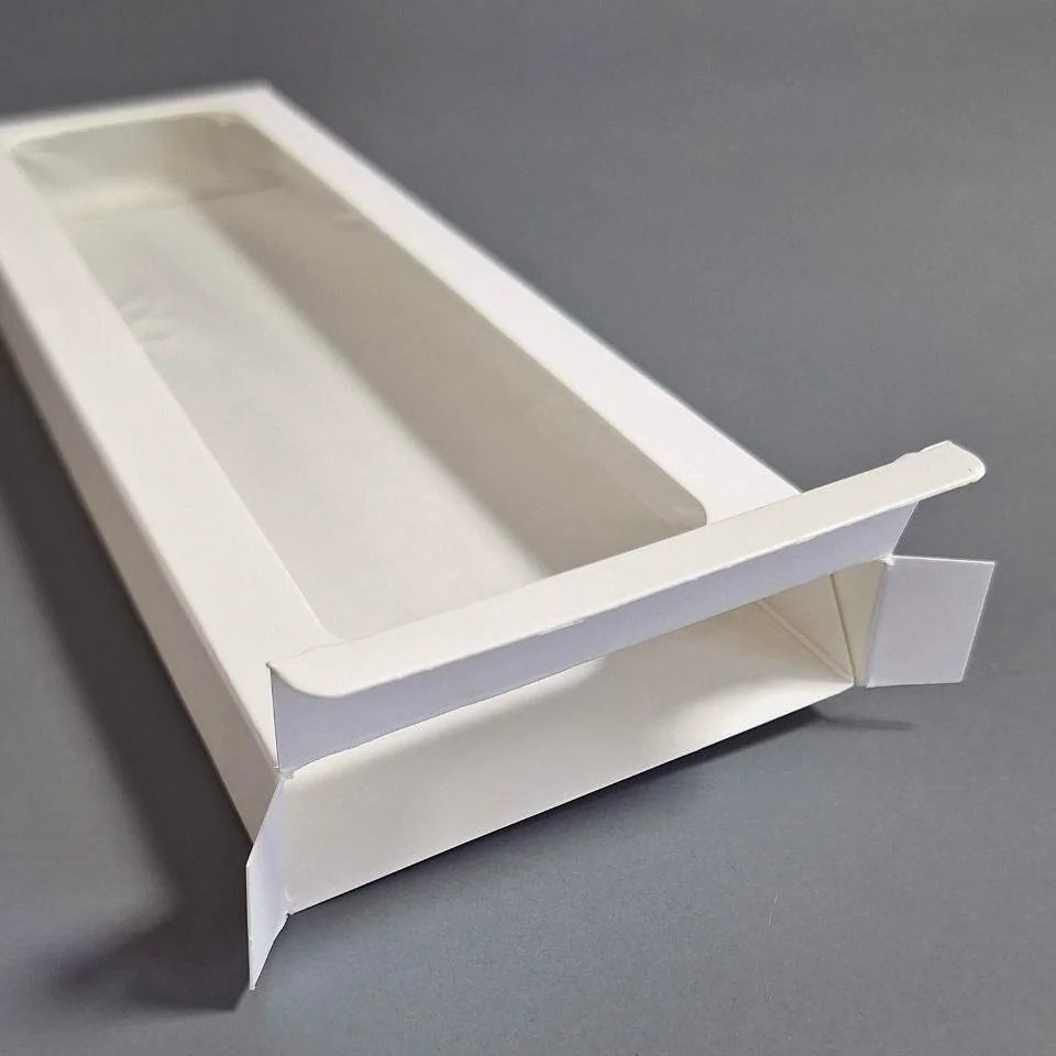 Коробка Box.kz с окном 27x9x2.3см 5шт белая - ForteMarket Коробка Box.kz с окном 27x9x2.3см 5шт белая купить,0