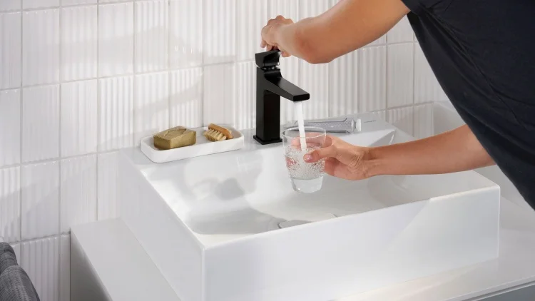 Смеситель Hansgrohe Metropol 32507670 черный