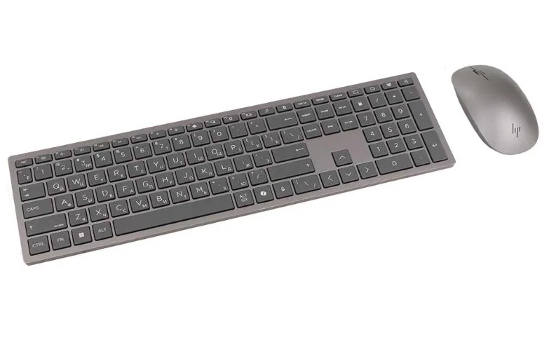 Моноблок HP OmniStudio X 32-c0015ci D10D8EA серебристый 
