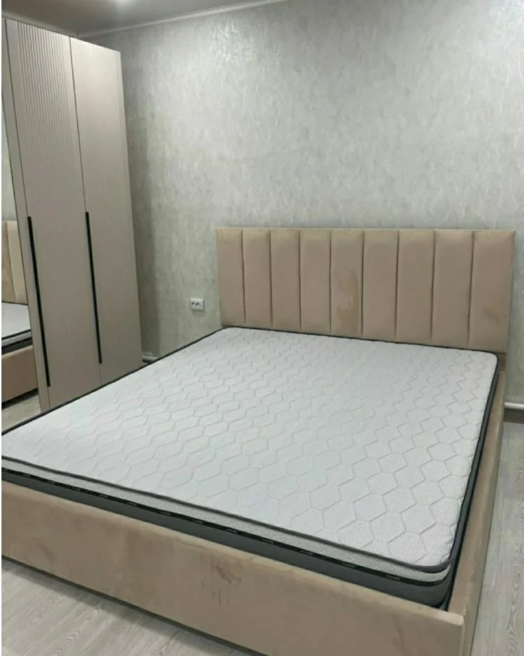 Кровать двуспальная Gold Master 180x200см + матрас бежевый купить,NaN