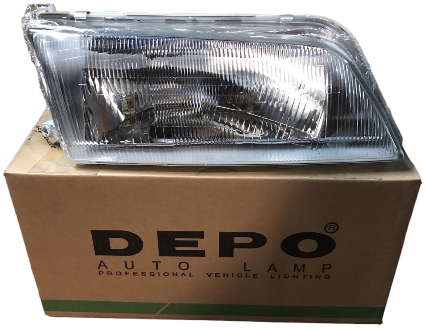 DEPO блок фара 215-1165R-LD-N