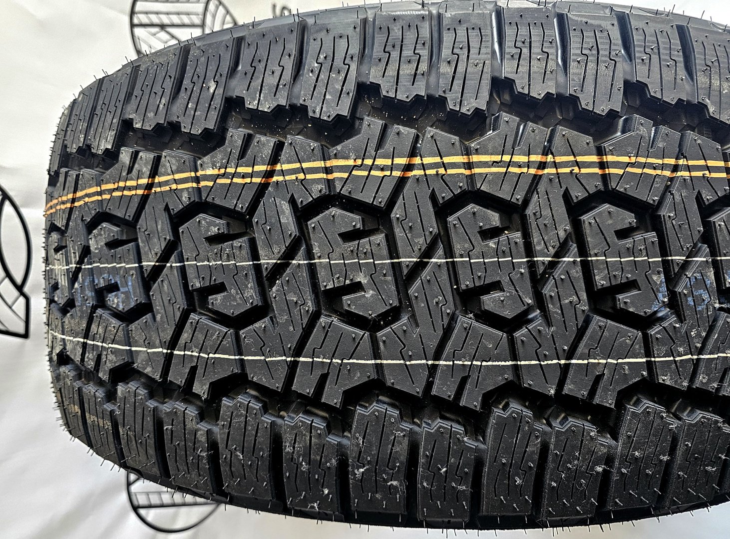Toyo AT3 Japan 215/70 R16 100 T без шипов купить,NaN