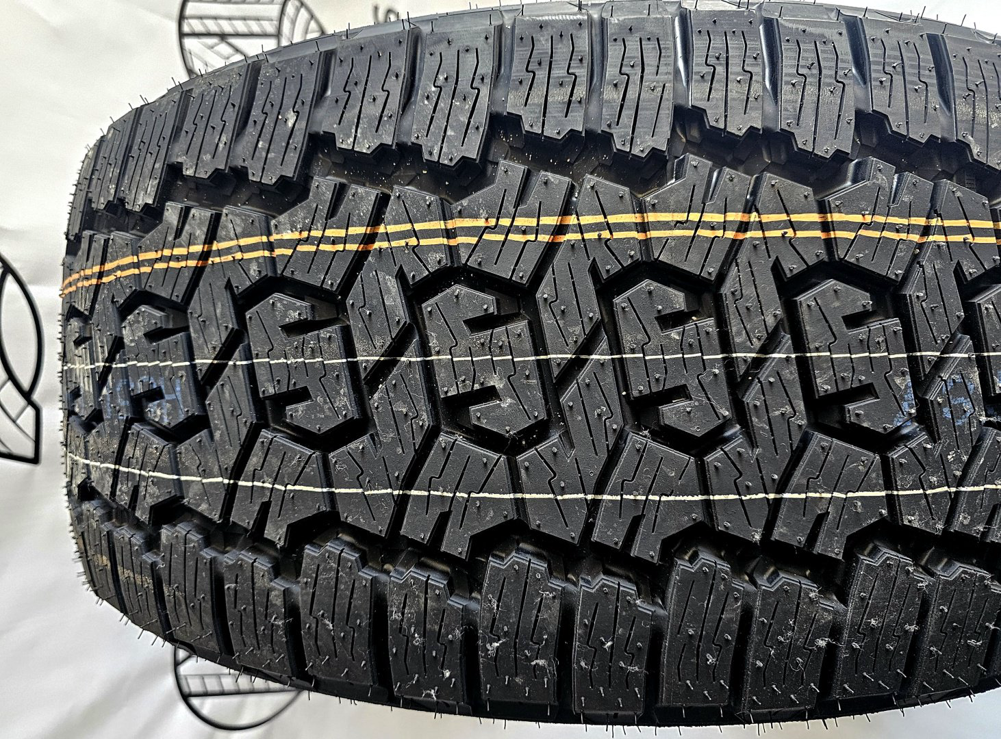 Toyo AT3 Japan 215/70 R16 100 T без шипов купить,NaN
