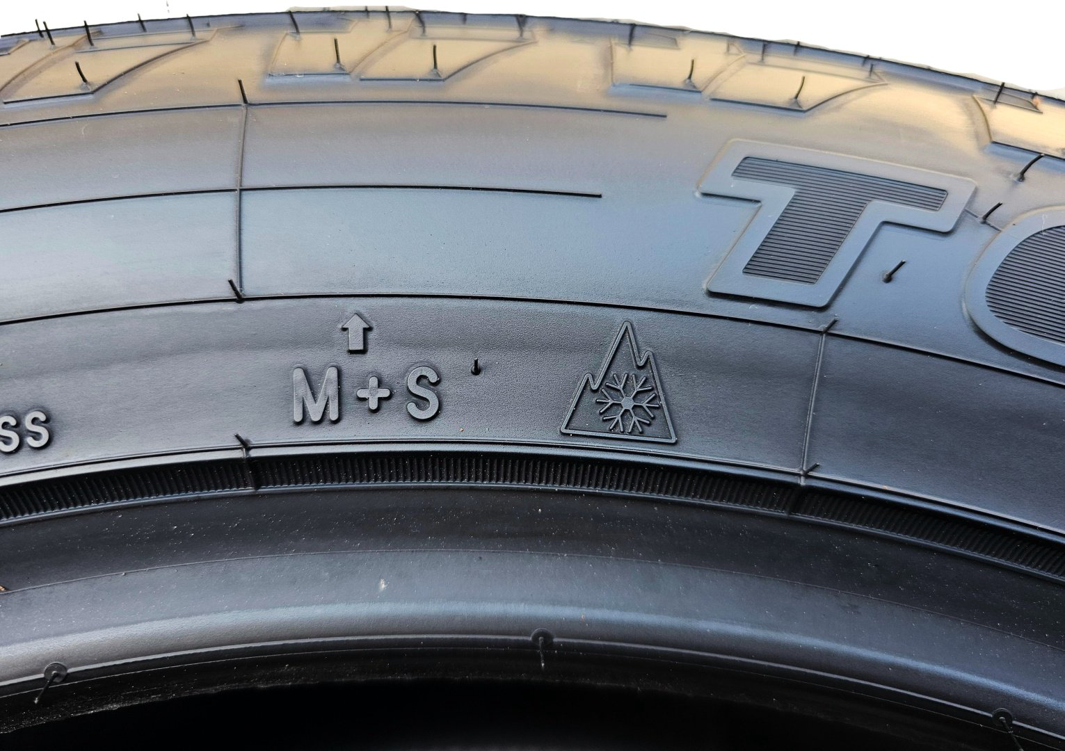 Toyo AT3 JAPAN 2024 265/70 R16 112 T без шипов купить,NaN