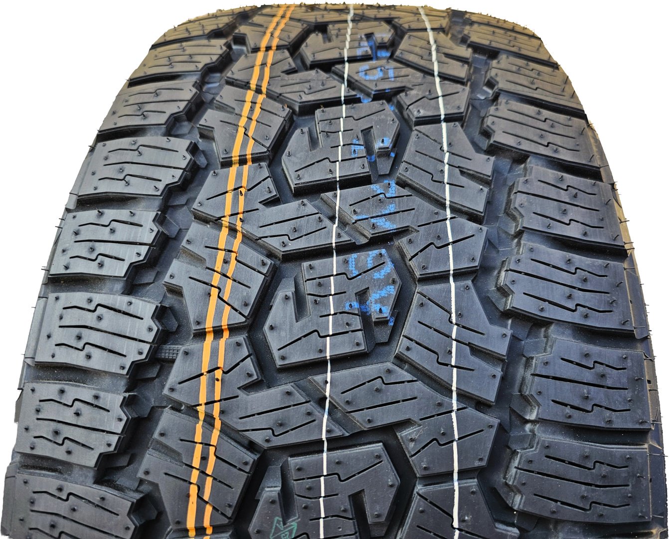 Toyo AT3 JAPAN 2024 265/70 R16 112 T без шипов купить,NaN