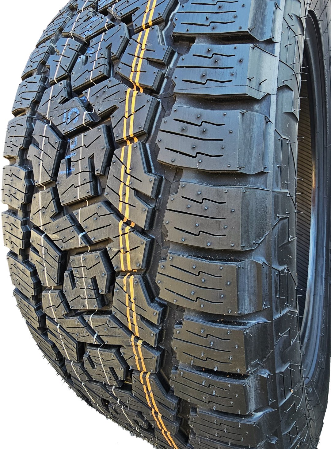Toyo AT3 JAPAN 2024 265/70 R16 112 T без шипов купить,NaN