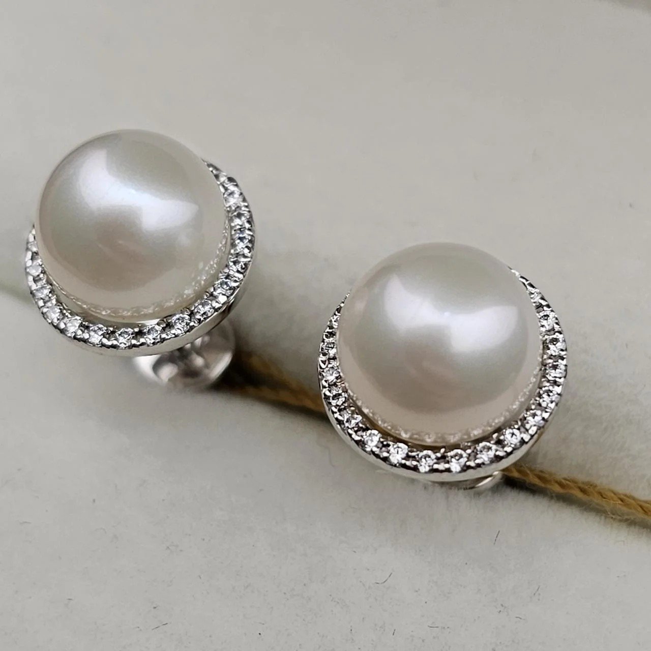 Серьги Deimantas 110491629 3,3гр. купить,NaN