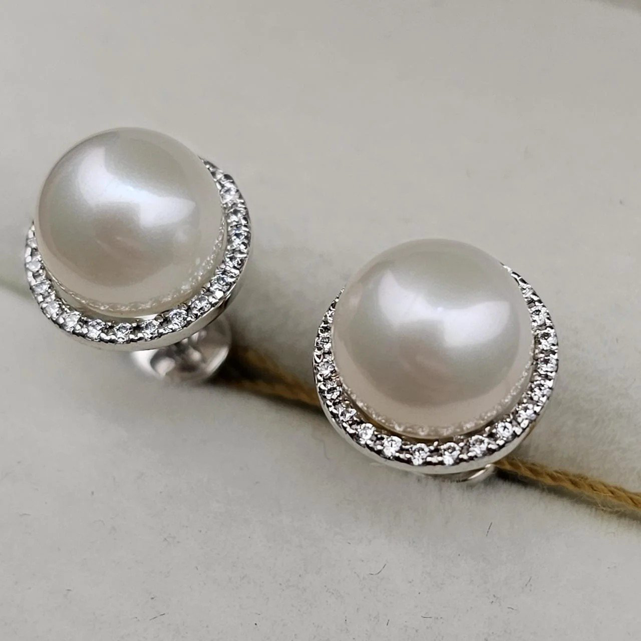 Серьги Deimantas 110491629 3,3гр. купить,NaN