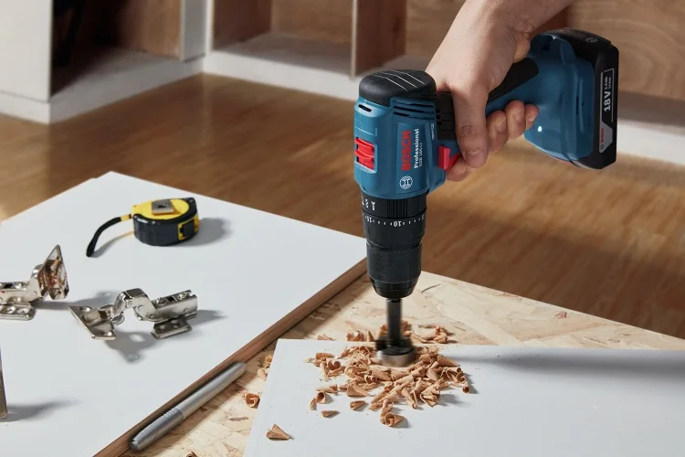 Дрель-шуруповерт Bosch GSR 185-LI Professional 06019K3000 - ForteMarket Дрель-шуруповерт Bosch GSR 185-LI Professional 06019K3000 купить,0