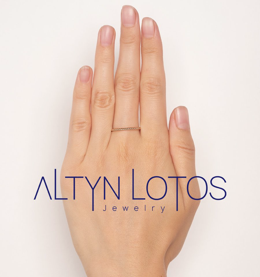 Кольцо Кристалл NJ334 17р 1,35гр. купить,NaN