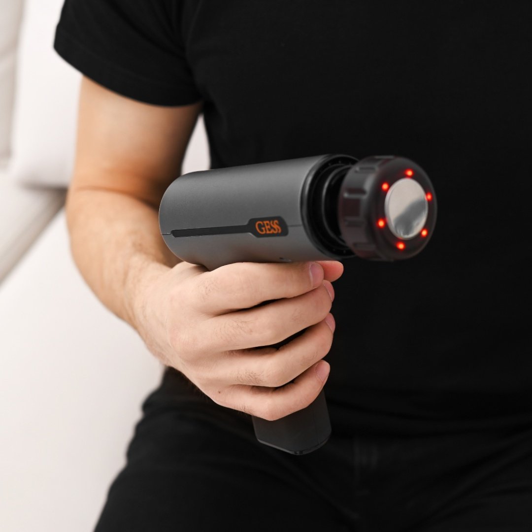 Массажер GESS Revolver Plus ручной инфракрасный прогрев, перкуссионный - ForteMarket Массажер GESS Revolver Plus ручной инфракрасный прогрев, перкуссионный купить,0
