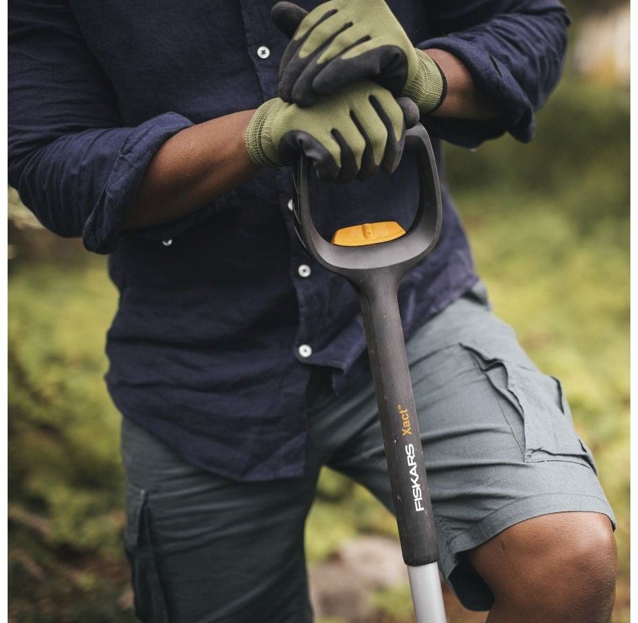 FISKARS штыковая лопата 1066732, борсодержащая сталь купить,0