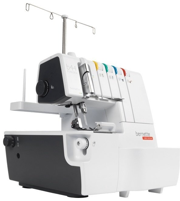 Оверлок Bernina Bernette Funlock B44 белый