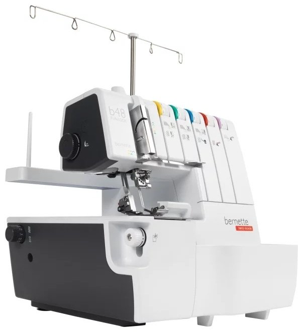 Оверлок Bernina Bernette Funlock B48 белый