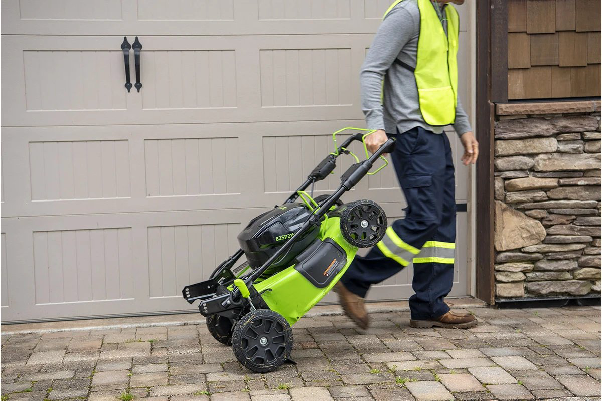 Газонокосилка колесная аккумуляторная Greenworks GC82LM51SP2K2,2515907UB купить,NaN