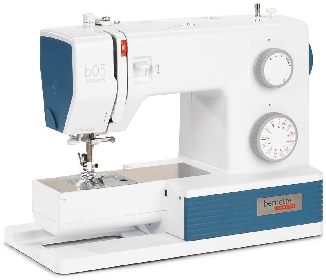 Швейная машина Bernina Bernette B05 Academy белый, синий - ForteMarket Швейная машина Bernina Bernette B05 Academy белый, синий купить,0