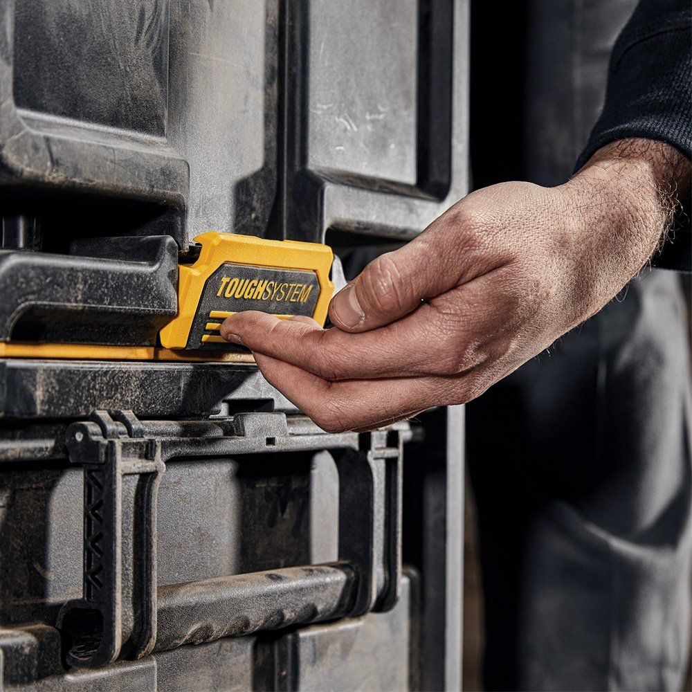 DeWALT ящик DWST83294-1 (55.4х37.1х30.8 см) купить,52670
