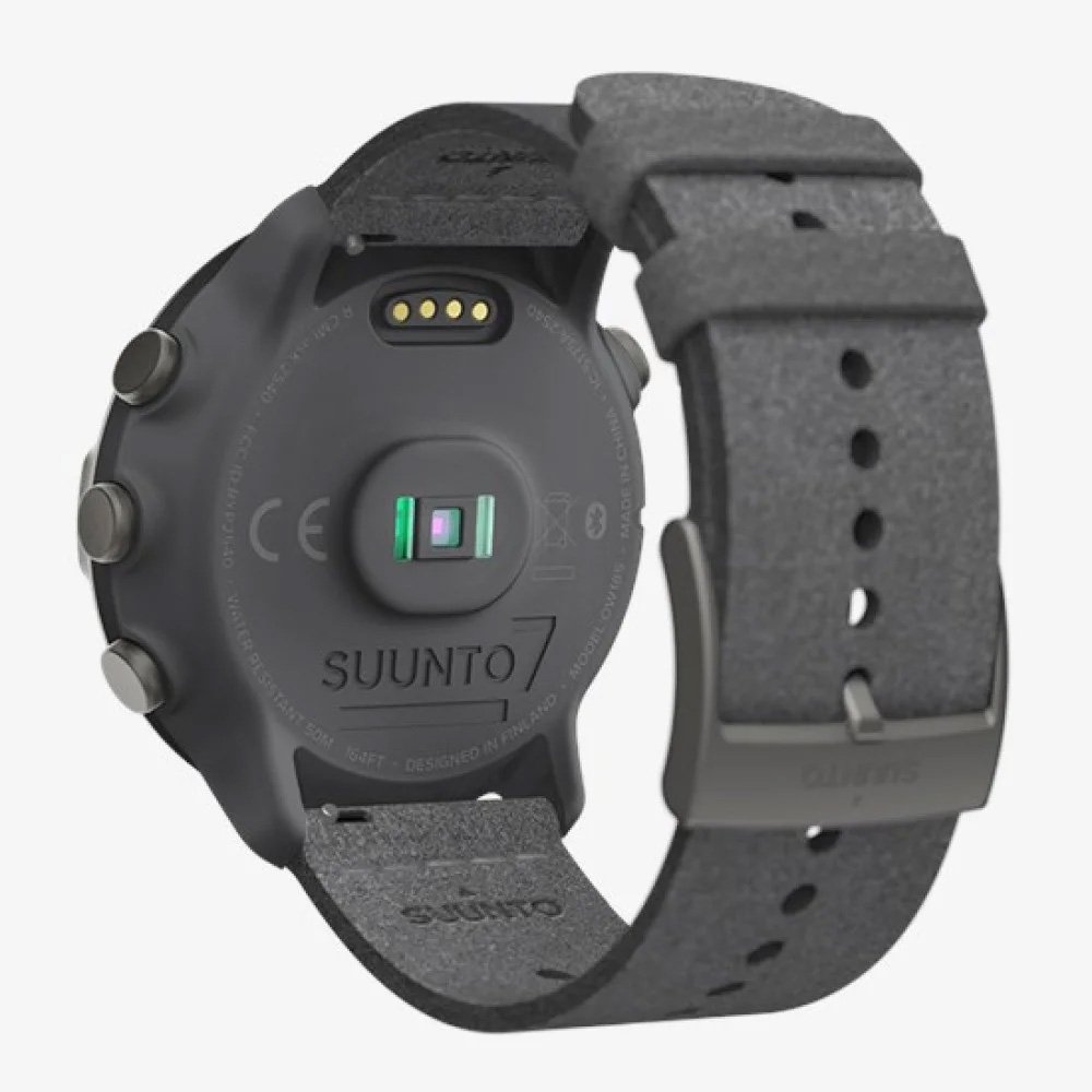 Умные часы Suunto 7 SS050595000 graphite