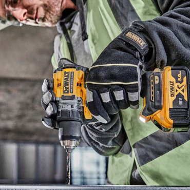 Дрель-шуруповерт DeWALT DCD800P2T-QW купить,257170