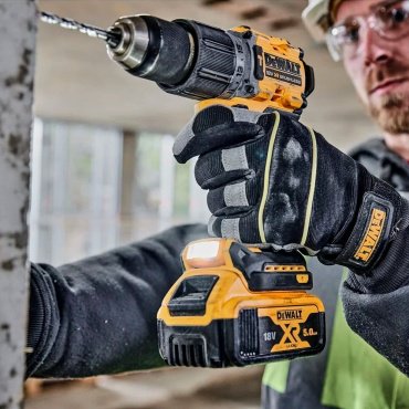 Дрель-шуруповерт DeWALT DCD805P2T-QW - ForteMarket Дрель-шуруповерт DeWALT DCD805P2T-QW купить,0