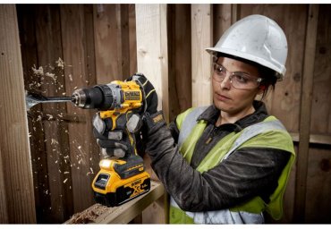 Дрель-шуруповерт DeWALT DCD800NT-XJ купить,119400