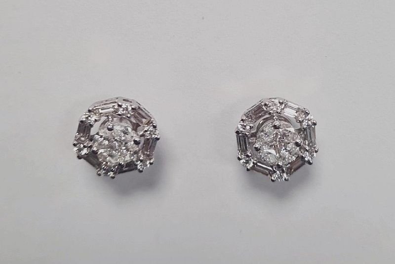 Пусеты Crivelli 396-EN0519 вес 3.5 г золото, бриллиант купить,3074000