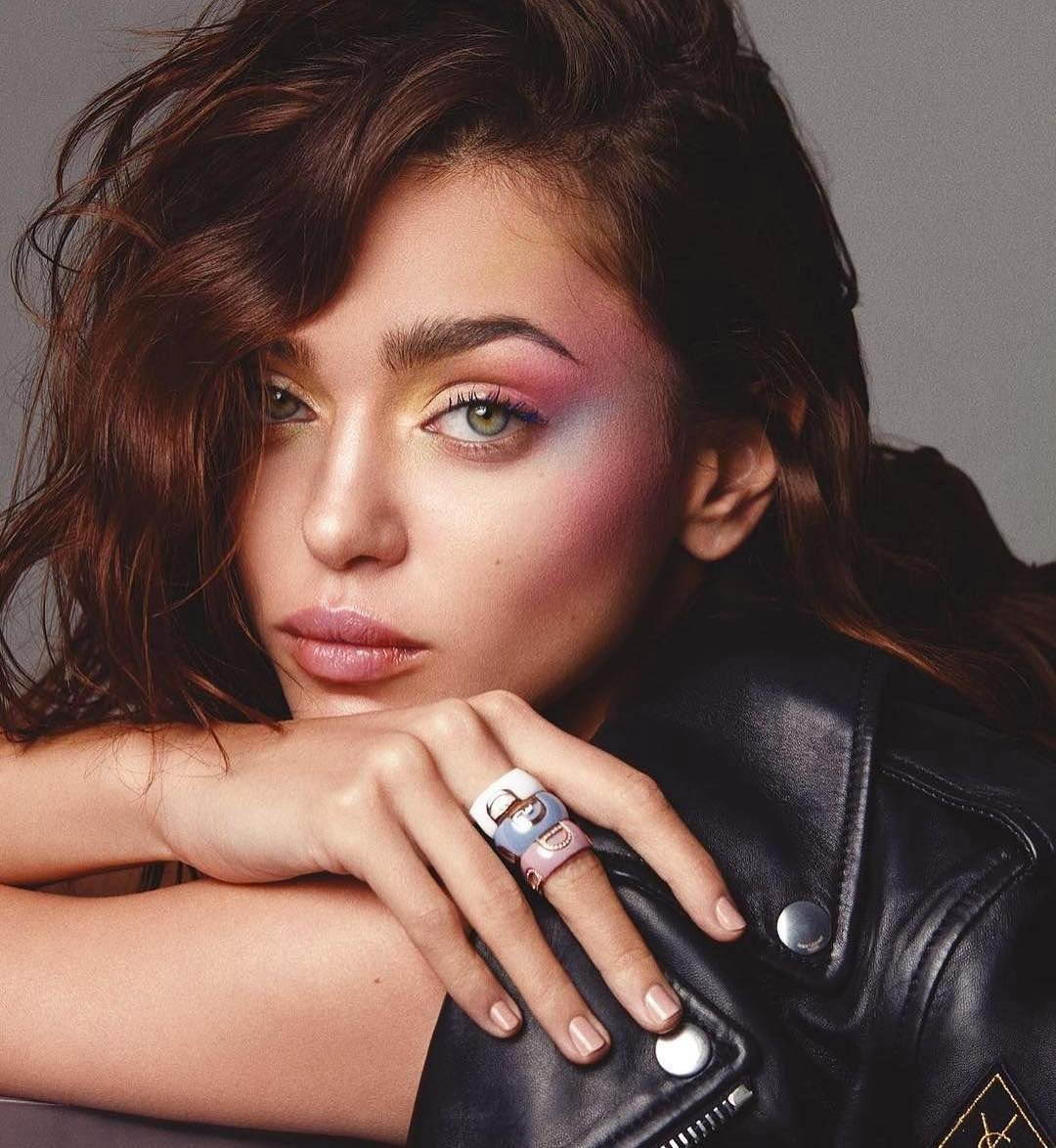 Кольцо Damiani 20082234 размер 21.5 вес 2.5 г золото, бриллиант, керамика купить,NaN