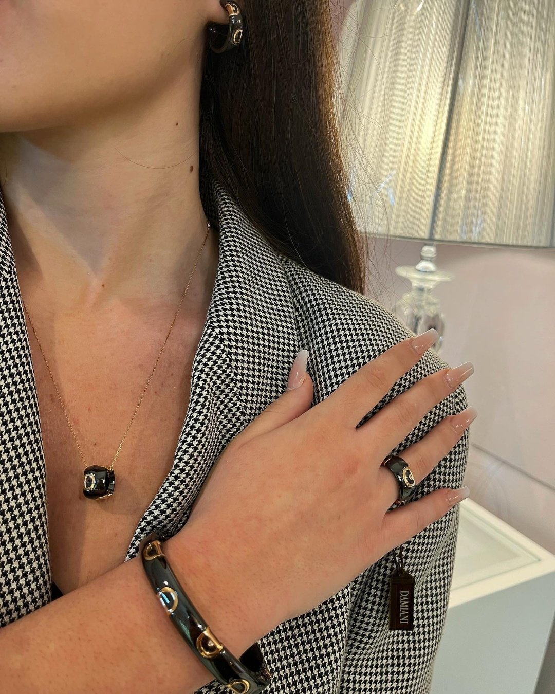 Кольцо Damiani 14440 размер 17 вес 2.4 г золото, бриллиант, керамика купить,NaN