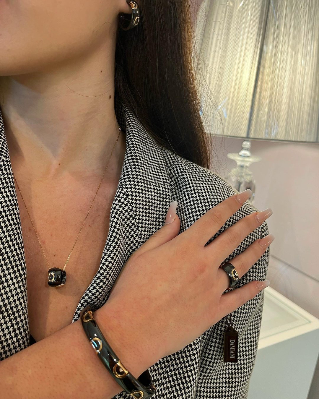 Кольцо Damiani 14440 размер 17 вес 2.4 г золото, бриллиант, керамика купить,NaN