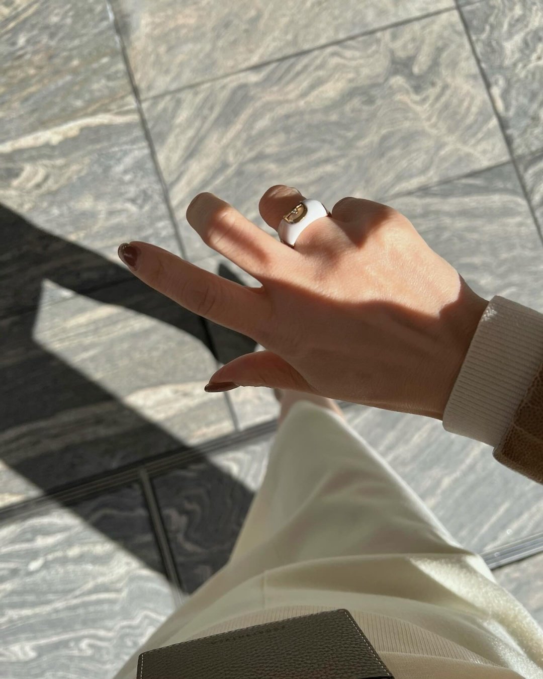 Кольцо Damiani 20082233 размер 17.5 вес 2.5 г золото, керамика, бриллиант