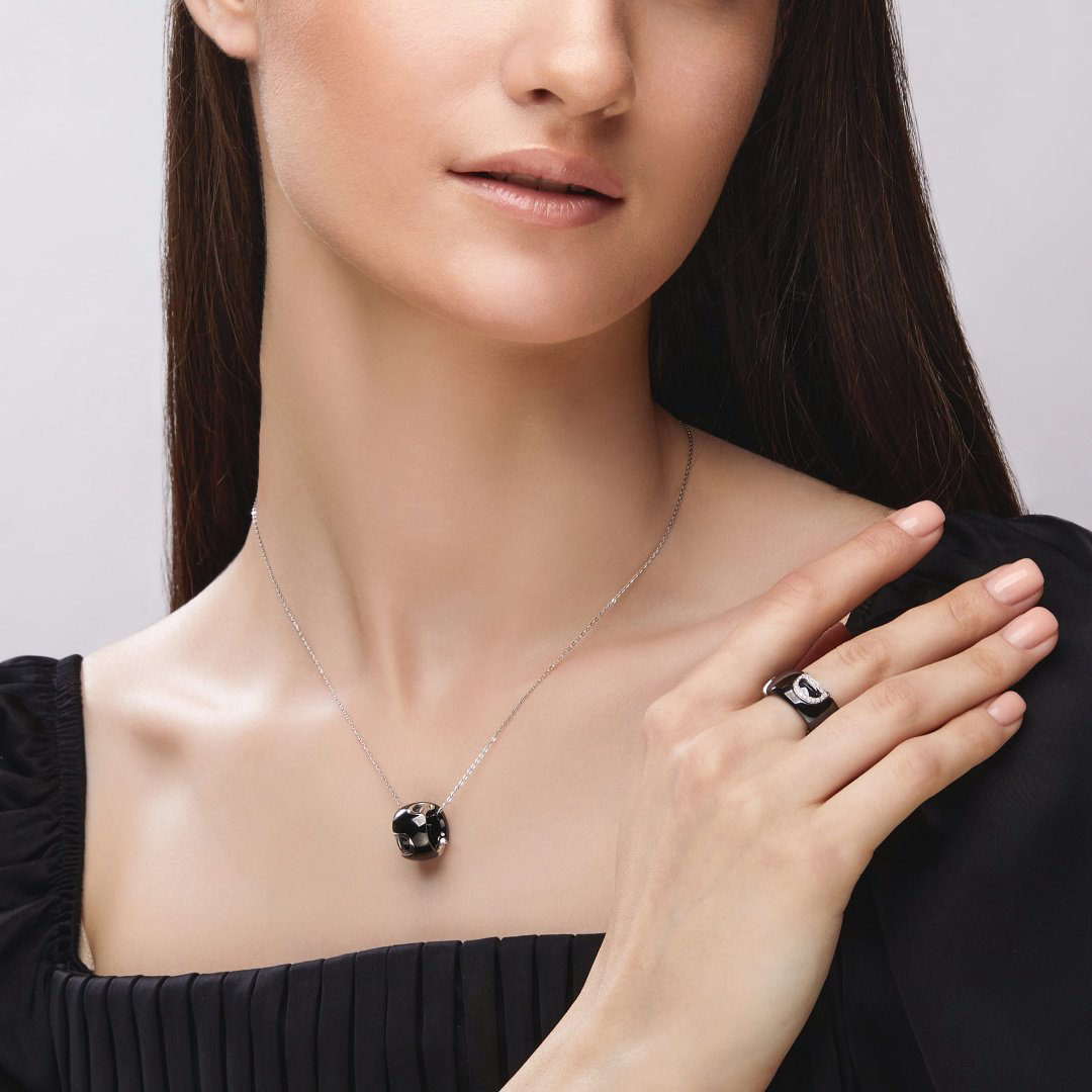 Кольцо Damiani 20082216 размер 18 вес 2.5 г золото, керамика, бриллиант купить,NaN