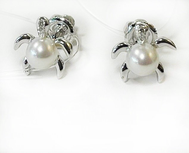 Серьги Constella BB17577WWP4WT вес 0.93 г золото, бриллиант, жемчуг купить,NaN