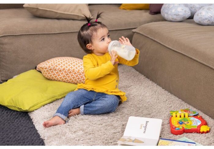Бутылочка Chicco 00081335300000 330 мл белый