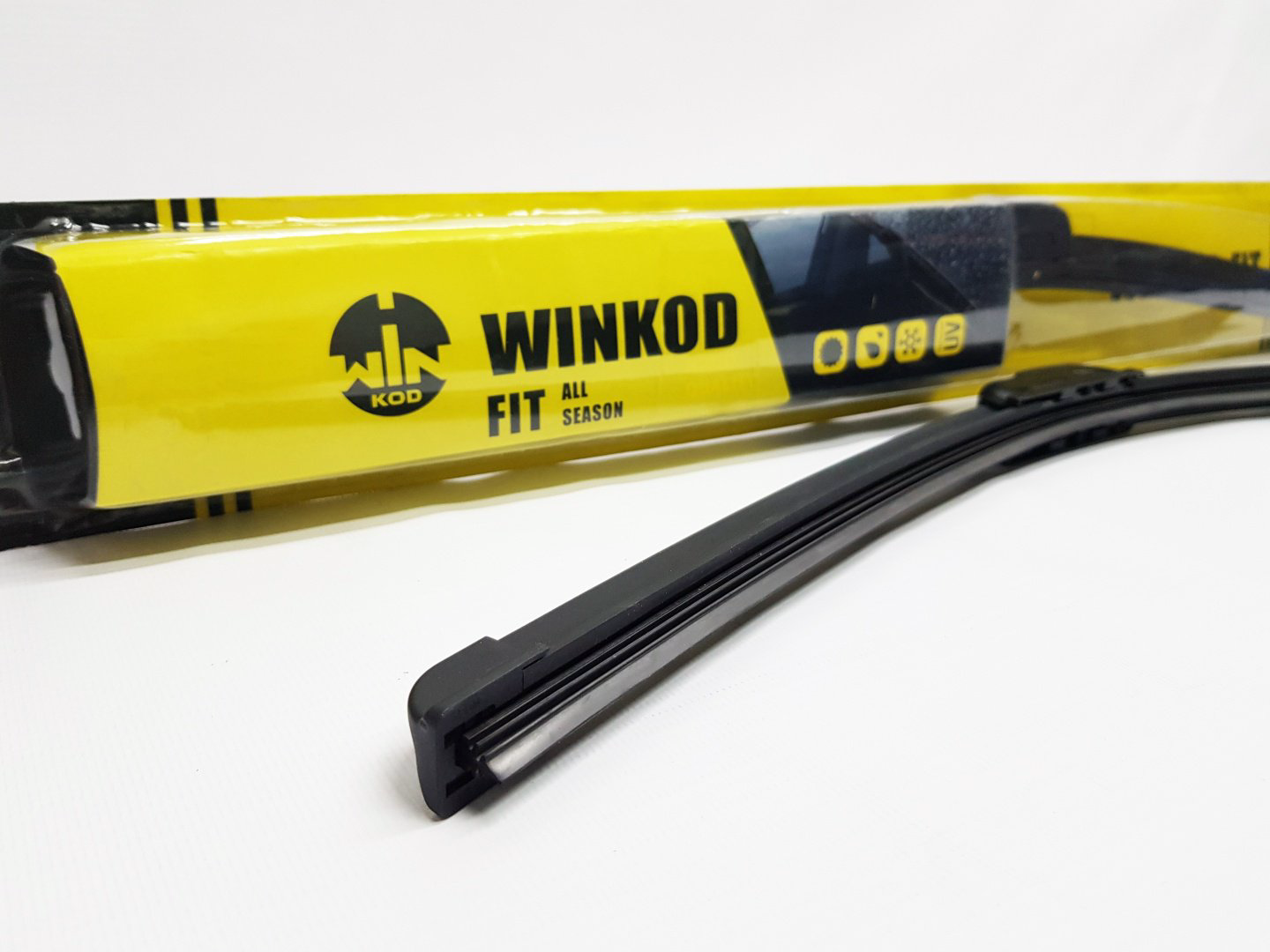 Щетка бескаркасная Winkod WWBF580 580 мм, 1 шт купить,NaN