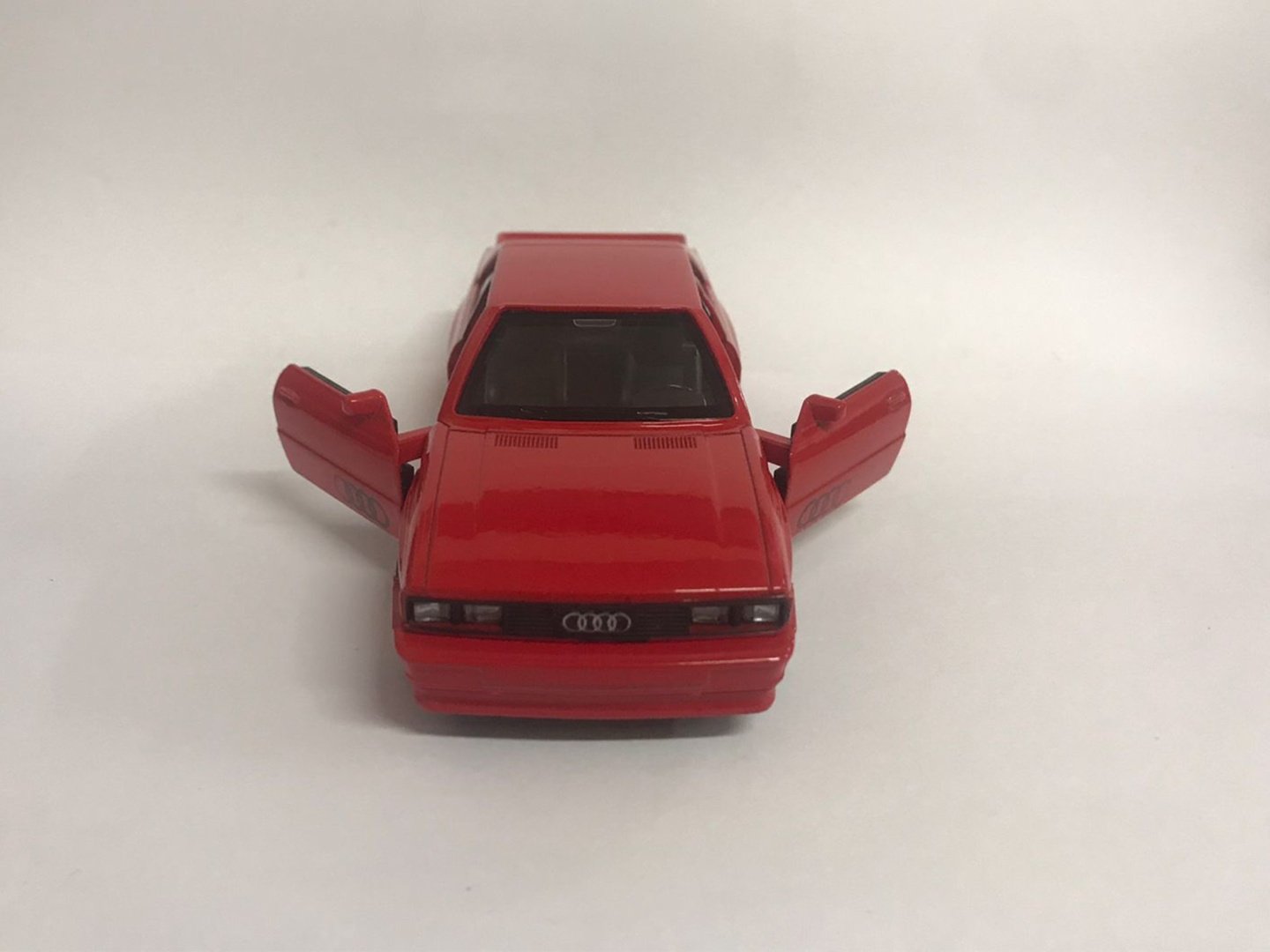 Ideal AUDI 002154, металл, красный