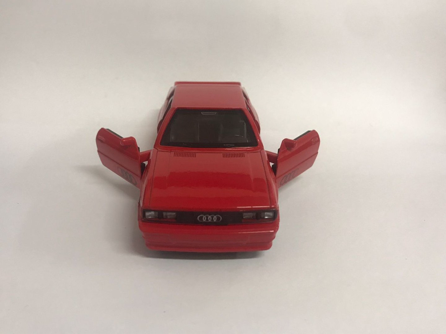 Ideal AUDI 002154, металл, красный купить,NaN